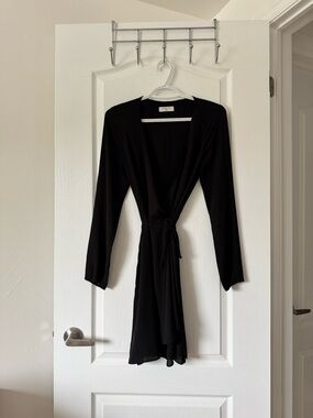 Aritzia Babaton wrap dress